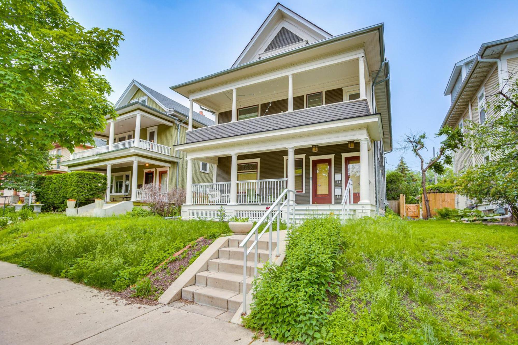 Uptown Minneapolis Home Walk To Lakes! Exterior photo